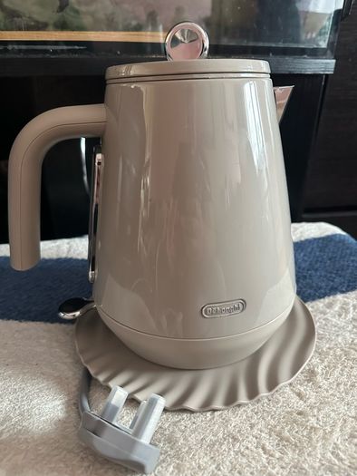 DeLonghi  Kettle 1,7 l