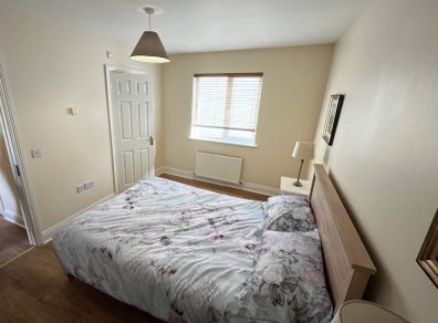 king size bed