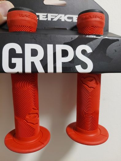 Bicycle parts  / handlebar grips