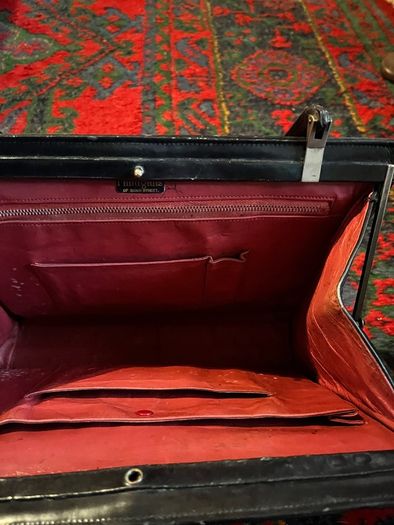 Elegant Finnigans of Bond Street Leather Handbag