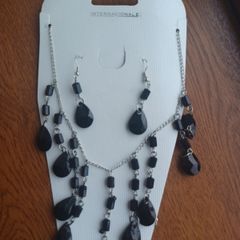 Necklace and Earring Set