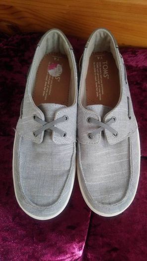 Boy's shoes