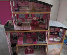 Barbie dreamhouse