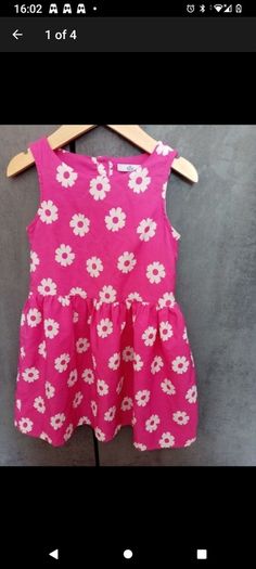 girls dress. Aged 4-5 yrs