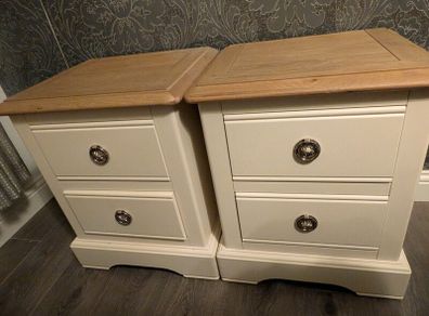 Pair of Lockers from Des Kelly Like New