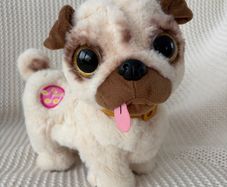 Pets Alive Poppy the Popo Wiggling Pug - Interactive Dancing Plush Puppy by Zuru