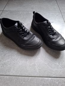 Boy school shoes Clarks size 2.5 G
