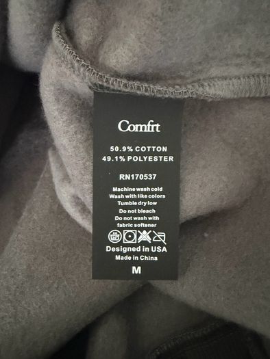 COMFRT Minimalist Hoodie in "Panther"