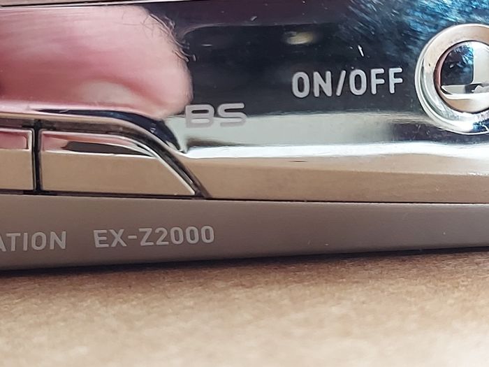 Casio Exilim Digital Camera, Model EX-Z2000, plus Battery charger, No Battery or Memory card, 14.1 Megapixels, in excellent cosmetic condition
