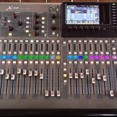 Behringer X32