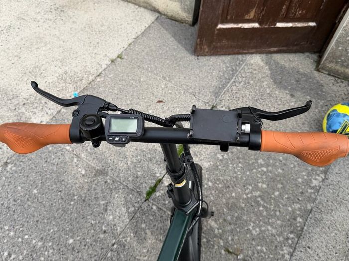 Eskute F200 Folding Electric Bike