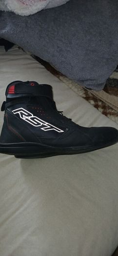 rst frontier boots