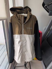 Columbia rainproof man jacket