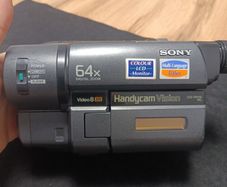 Sony Handycam CCD-TRV215 Video Camcorder