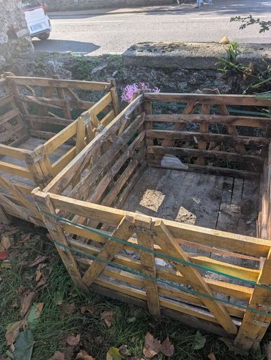 Free Timber Stillages for collection