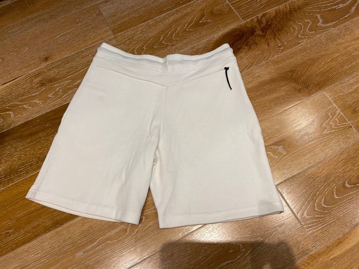 BNWT White Bershka Shorts Large