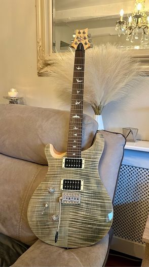 left handed PRS se Custom 24 Trampus green