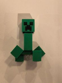 LEGO Minecraft Creeper Figure