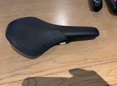 fi'zik bike saddle
