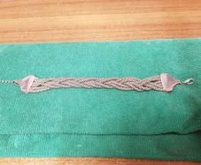 Elegant bracelet