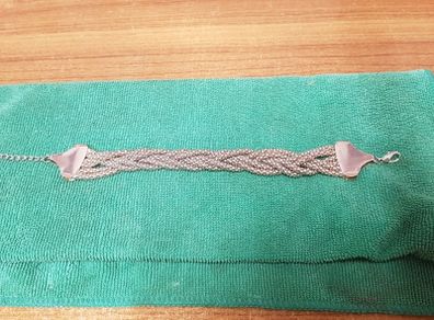 Elegant bracelet