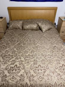 Luxury throw/ comforter set for king size bed