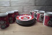Christmas  Plates &amp; Mugs Set