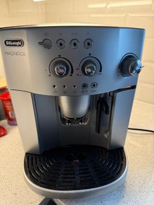 Delonghi Coffee machine