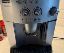 Delonghi Coffee machine