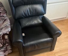 Electric Riser / Recliner Chair
