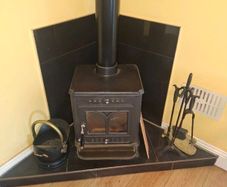 Solid fuel stove