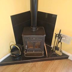 Solid fuel stove