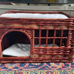 Pueblo Cat Den