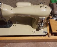 Sewing machine brother