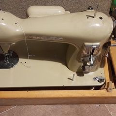 Sewing machine brother