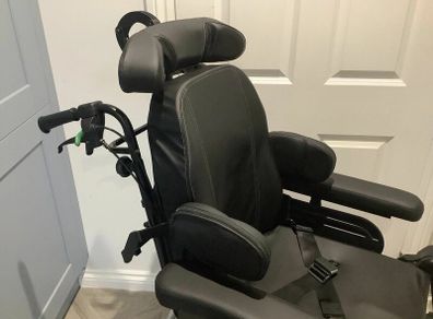 Rea Invacare Azalea tilt in space Wheelchair