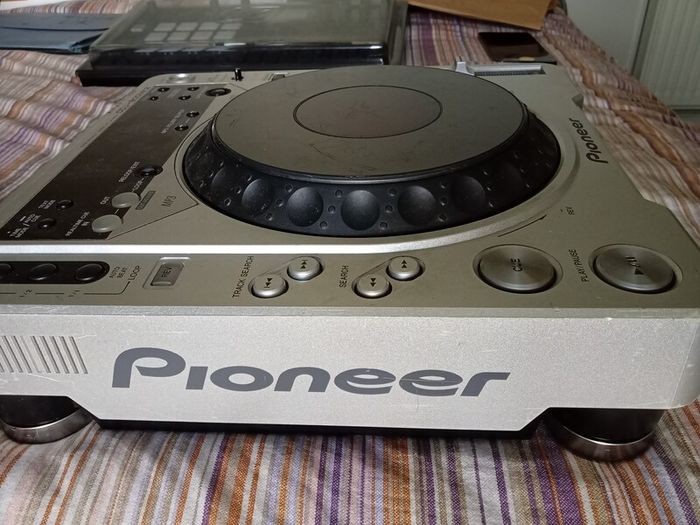 Pioneer CDJ-800 MK2