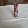 Agate obelisk red,white Image 2