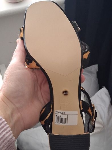 Dune block heels