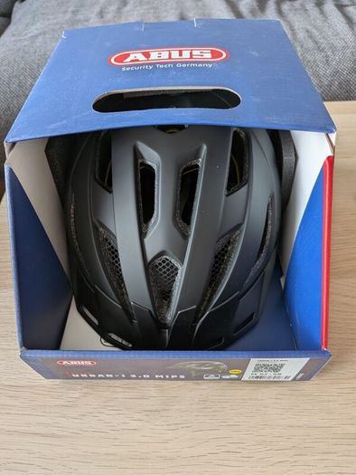 Abus Urban-I 3.0 MIPS bike helmet