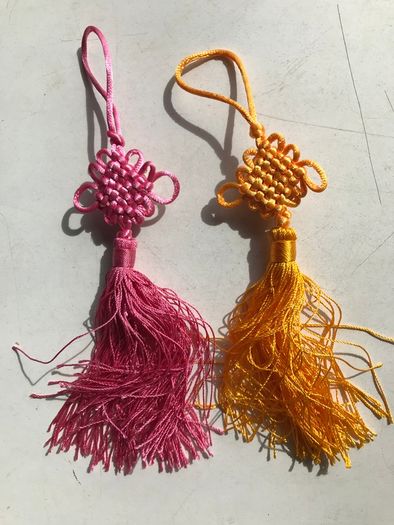 Oriental tassels