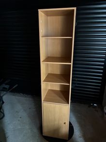 Mini wardrobe