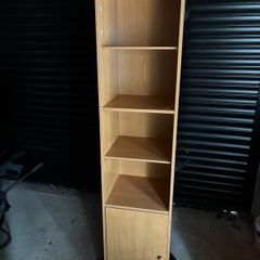 Mini wardrobe