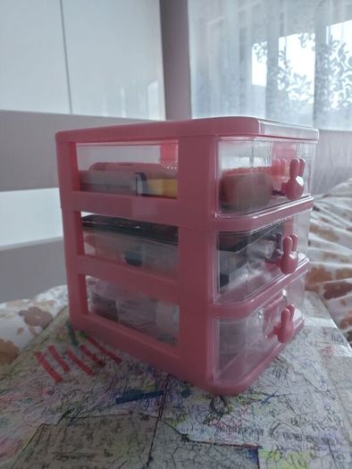 Storage box