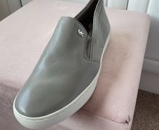 Michael kors size 7 grey leather Bnwt