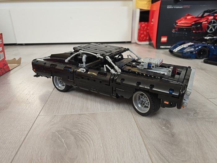 lego Technic Dom's Dodge Charger