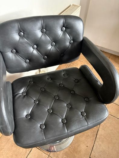 bar stool