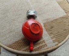 Gas regulator