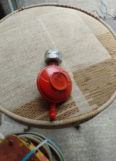 Gas regulator