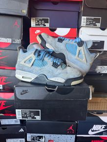 Jordan 4 Retro University Blue CT8527-400